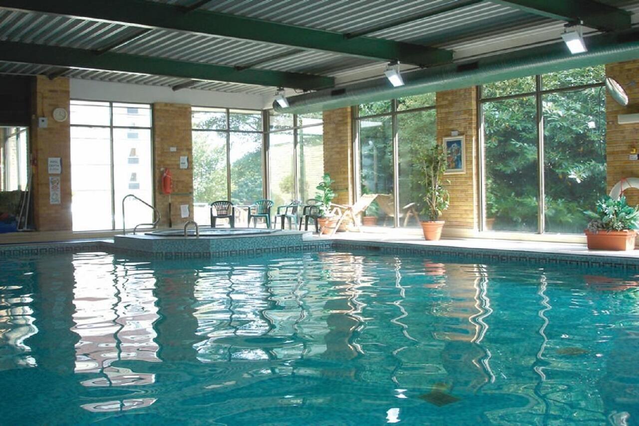Britannia Leeds Bradford Airport Hotel Bramhope Exterior photo