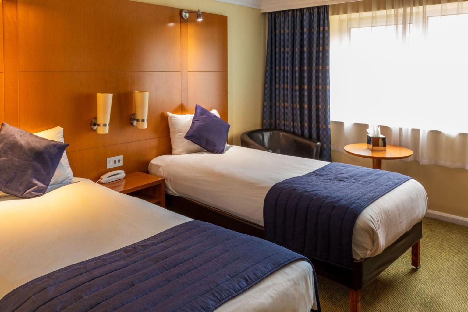 Britannia Leeds Bradford Airport Hotel Bramhope Exterior photo