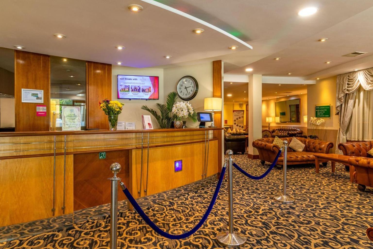 Britannia Leeds Bradford Airport Hotel Bramhope Exterior photo